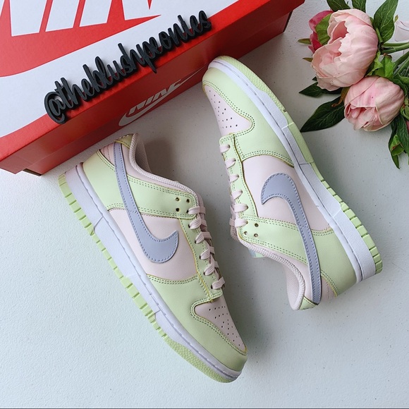 Nike Dunk Low NWT - Picture 7 of 10